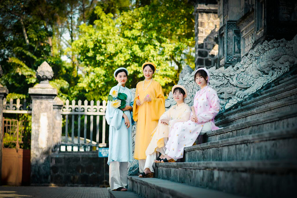 Capture the vibrant beauty of Vietnam with a compliant e-visa photo